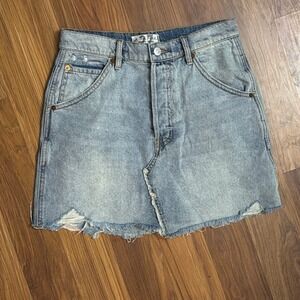 We The Free Women's 27 3/4 Light Wash Denim Buttonfly Jeans Skirt Frayed Hem